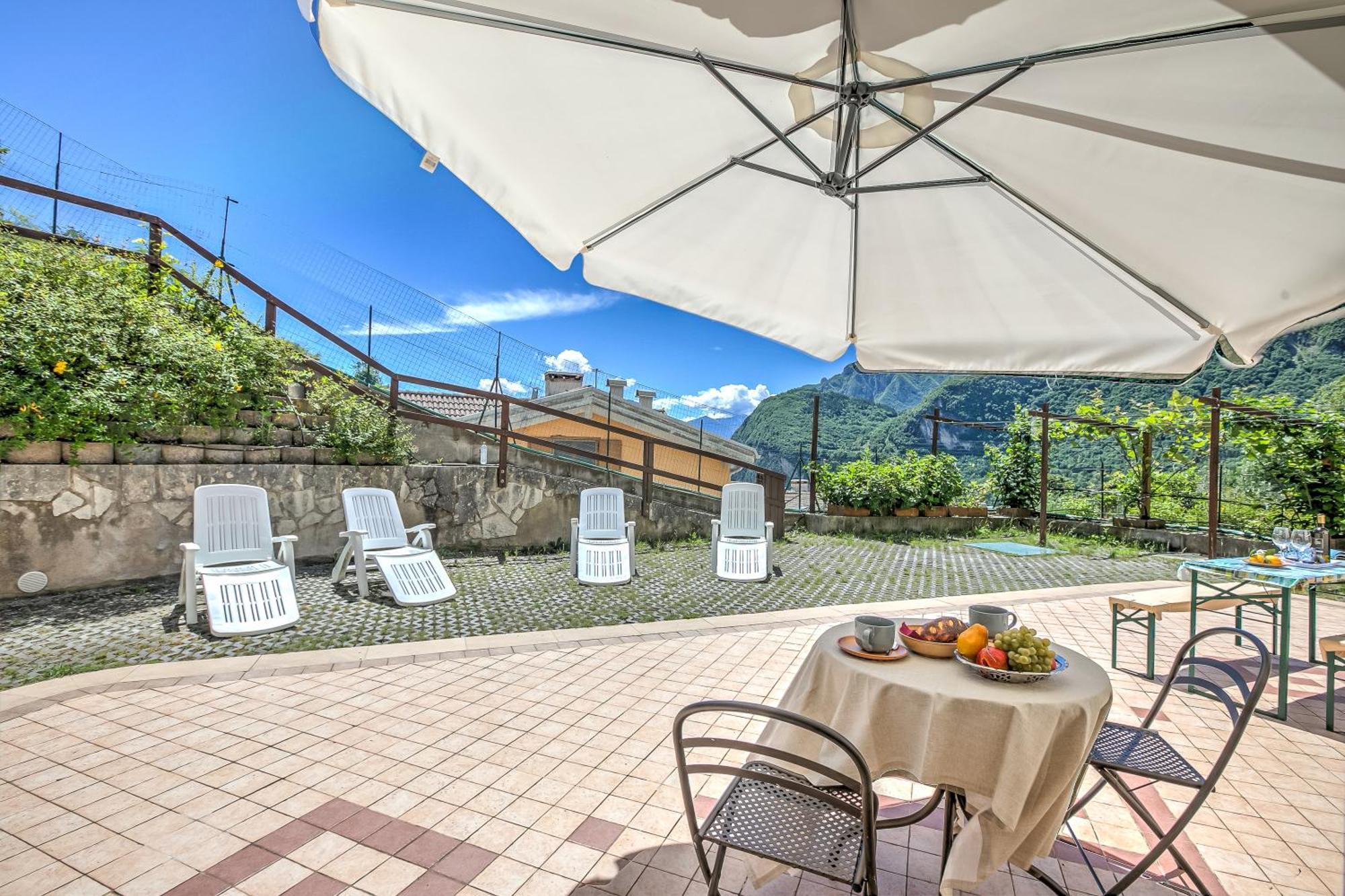 Il Giardino In Montagna Family Friendly- Happy Rentals Tenno Kültér fotó